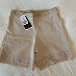 Ann Michelle Shaper Short - Abigail